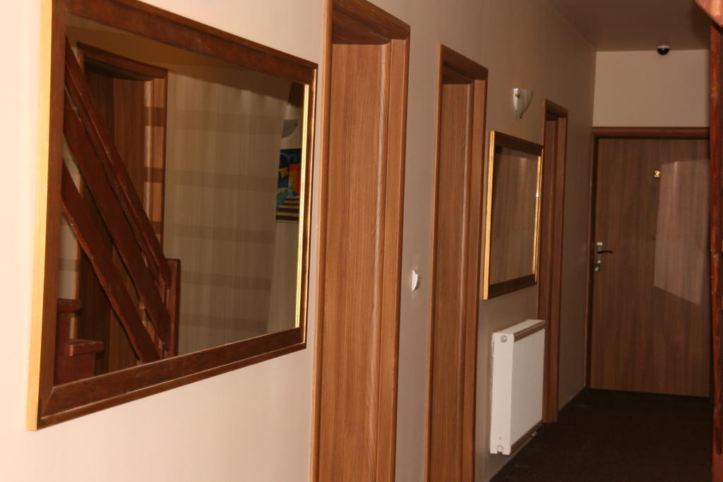 Kolumny 217- Tanie Noclegi Pracownicze, Parking Bezplatny Łódź Exterior foto