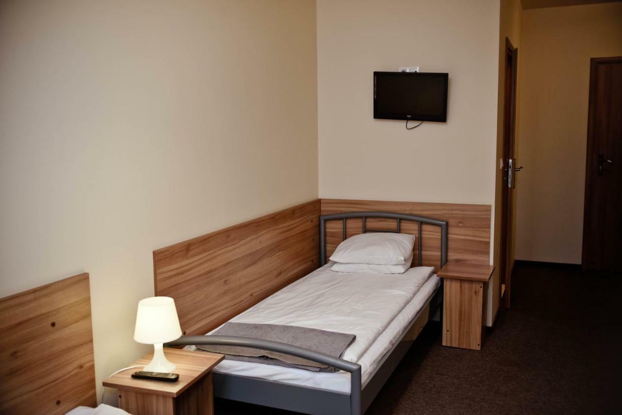 Kolumny 217- Tanie Noclegi Pracownicze, Parking Bezplatny Łódź Exterior foto